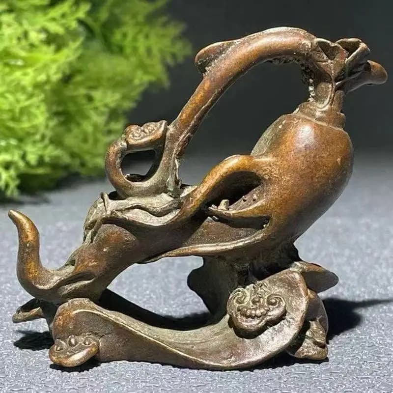 Solid old sculpture of ginseng and wish-fulfilling , vintage tea ceremony ornament, antique copper piece,