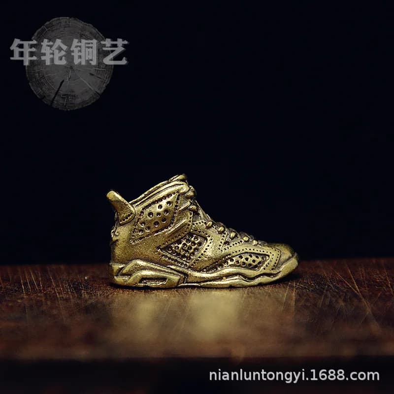 Creative Brass Air Force One AJ Sneakers Keychain Pendant Bag Decoration Street Vendor Small Brassware