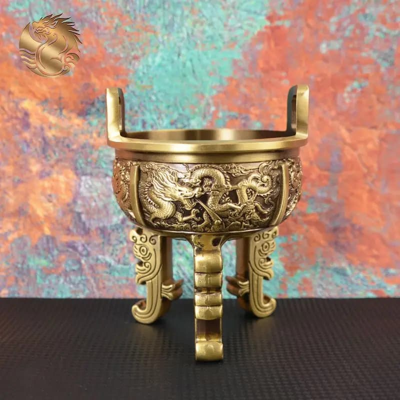 Brass ornament, a three-legged home use, a round tripod for gathering rice