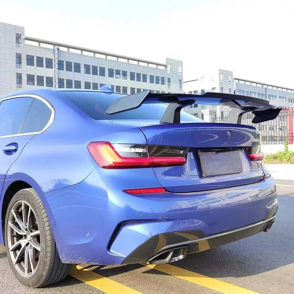 E90/E92/E93/F30/F32/F80/F82/G20/G30/G80/G82/G22/G26 Universal ABS Polished Finish MP Style Rear Trunk Spoiler Wing CN Glue