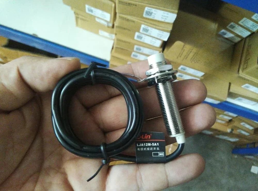 Brand new original authentic for C-Lin LJA12M-5A1 AC  AC90-250V   two-wire normally open type inductive proximity switch