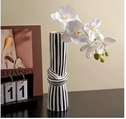 Black and White Striped Knot Ceramic Vase Desktop Art Ornament Creative Flower Arrangement Vase Living Room Aesthetic Decoration