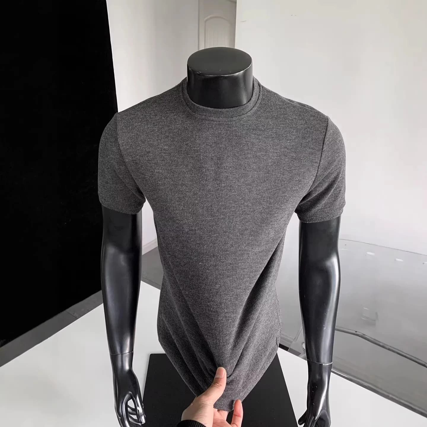 Men's Solid Color Small Neck T-Shirt 2026 Summer Slim Fit Stretch Crew Neck Shoulder Simple Short Sleeve