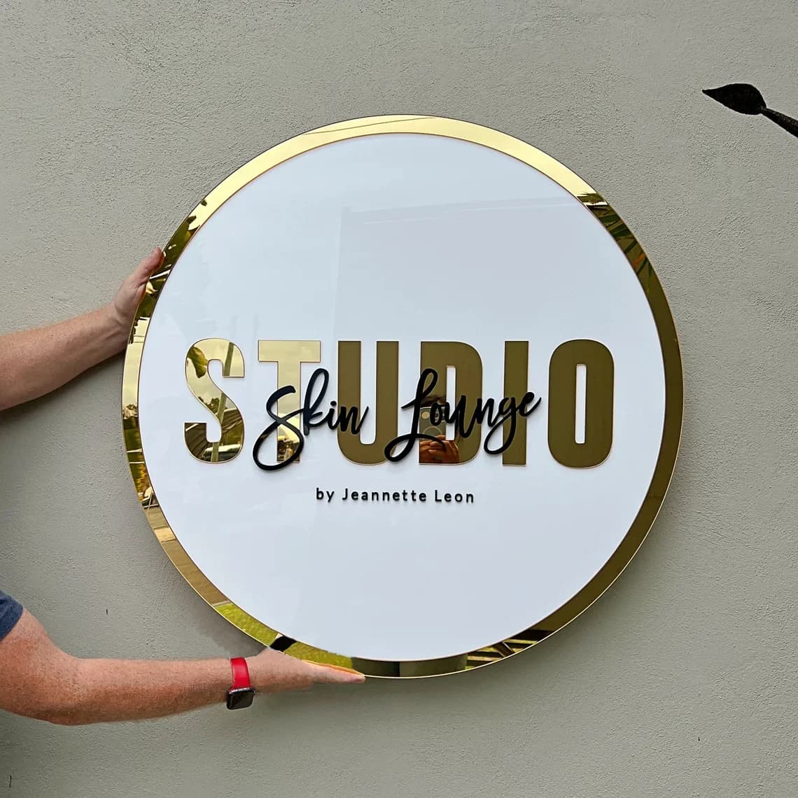 Custom Business Logo 3D Acrylic Sign Personalized Wall Sign Round Salon Sign Office Logo for Wall Business Name Signage