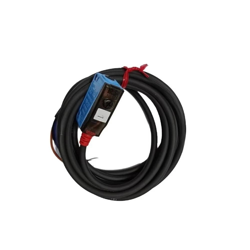 BACKGROUND 100m Pnp Photovoltaic Sensor 6 Mm Light Spot Photoelectric Switch