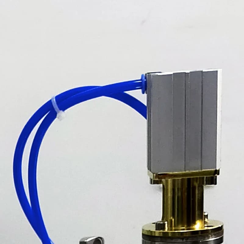 Multi Functional Liquid Filling Machine For Alcohol Vinegar Soy Sauce Juice Drip Proof And Leak Proof Filling Machine