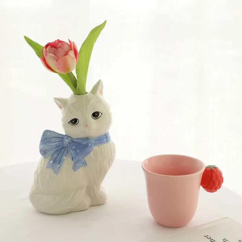 Hand Painted Cute Ceramic Bow Kitten Vase Desktop Dried Flower Arranger Room Desktop Ornament Family Decoration Flower Vase