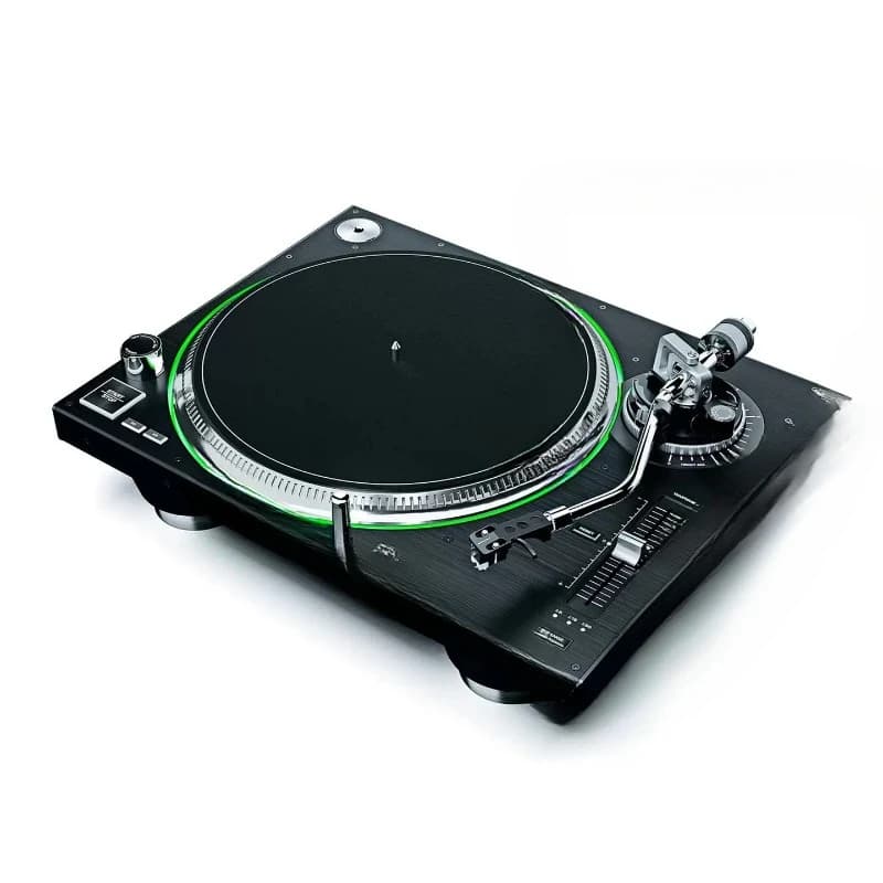 Professional turntable with real quartz lock and LED light ring