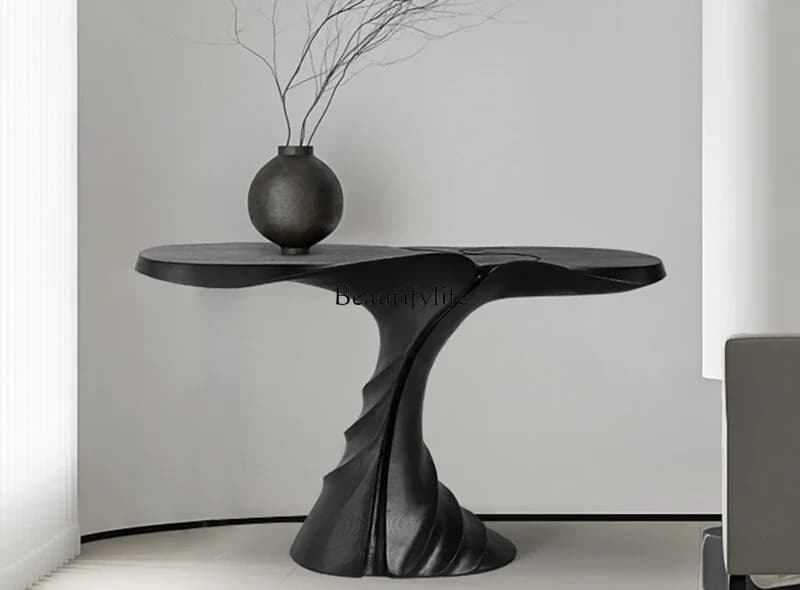 88.All solid wood entrance table decorated against the wall in the aisle