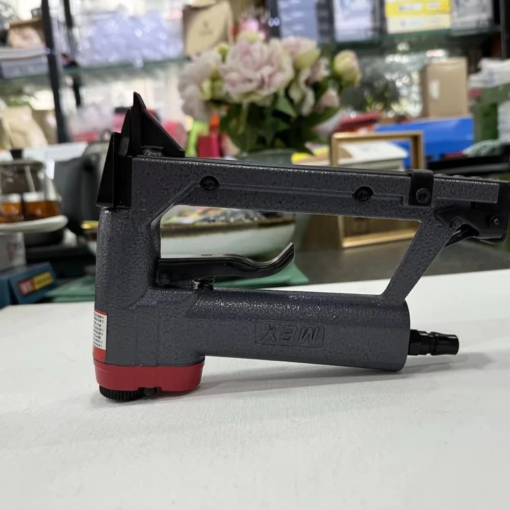 Pneumatic Flexipoints Air Nailing Tool for Photo Frame Accessories Factory Price Durable Air Operated Nailer