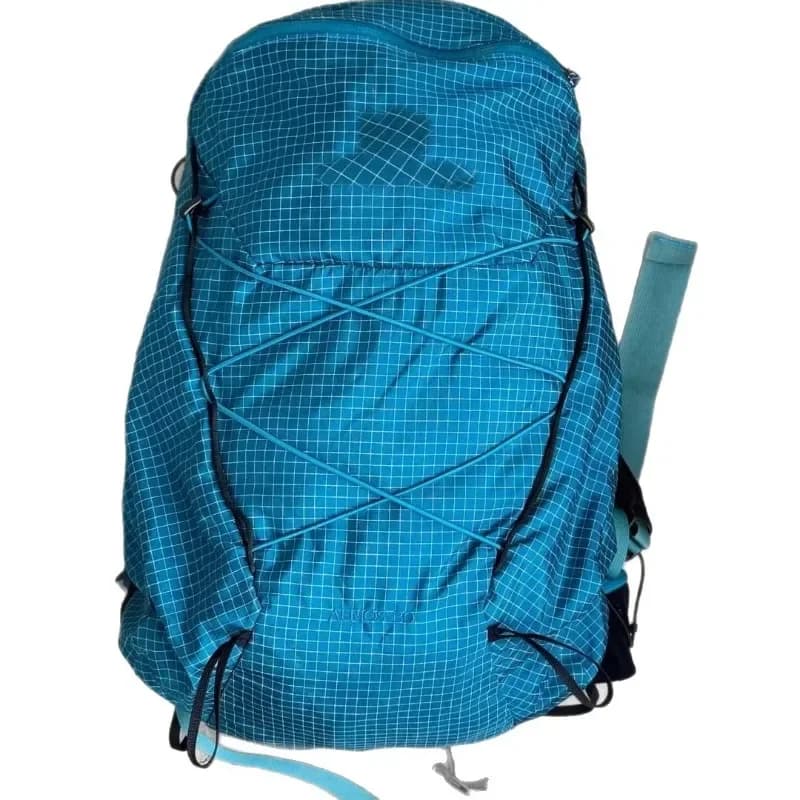 Mountaineering Lightweight Hiking Ultra Light Powerful Horse Plaid Travel Commuter Riding Backpack 20L