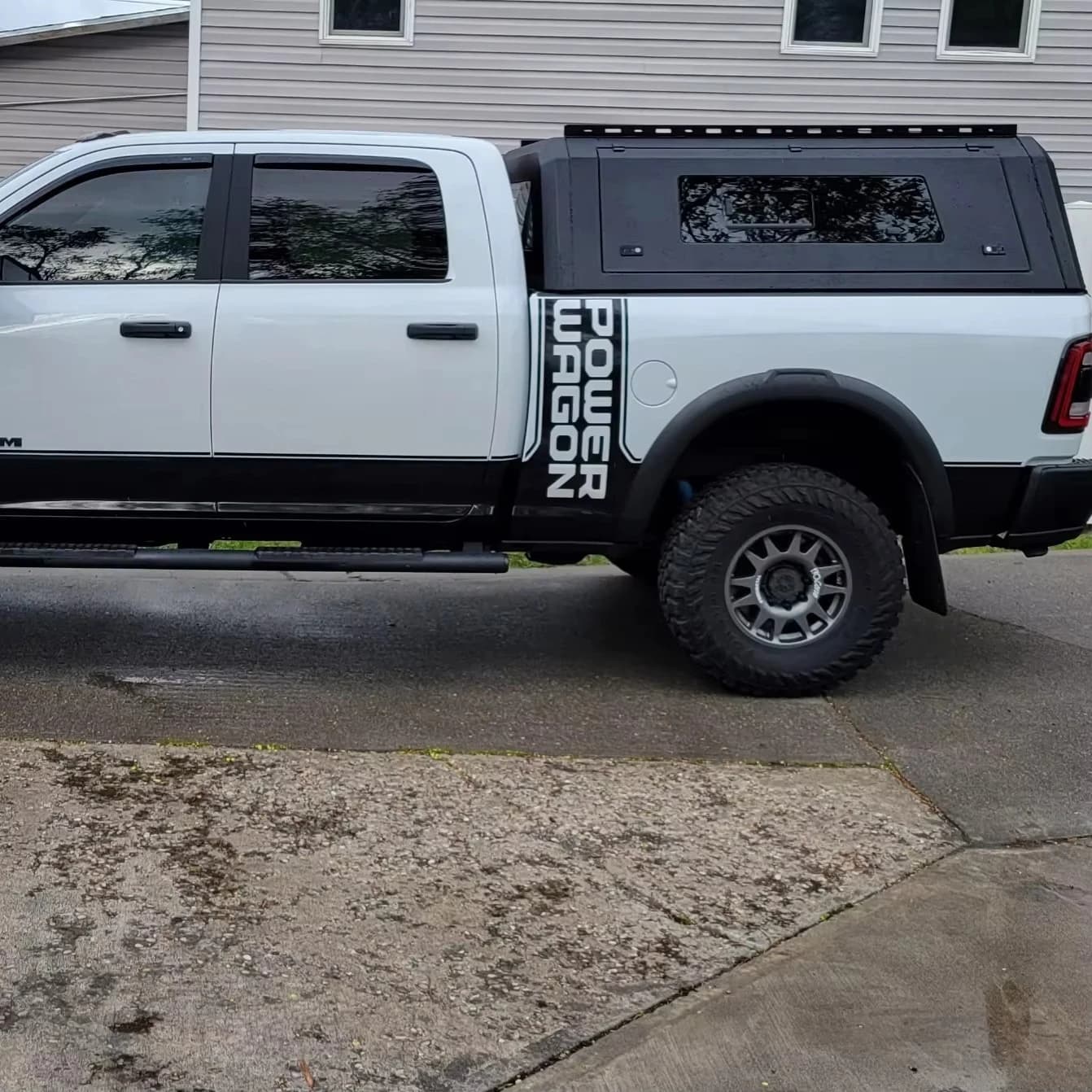 Truck Canopy for RAM 1500 Hard Topper Waterproof Pickup Aluminum Camper Shells chevrolet Silverado GMC Tacoma Canopies 2500 3500