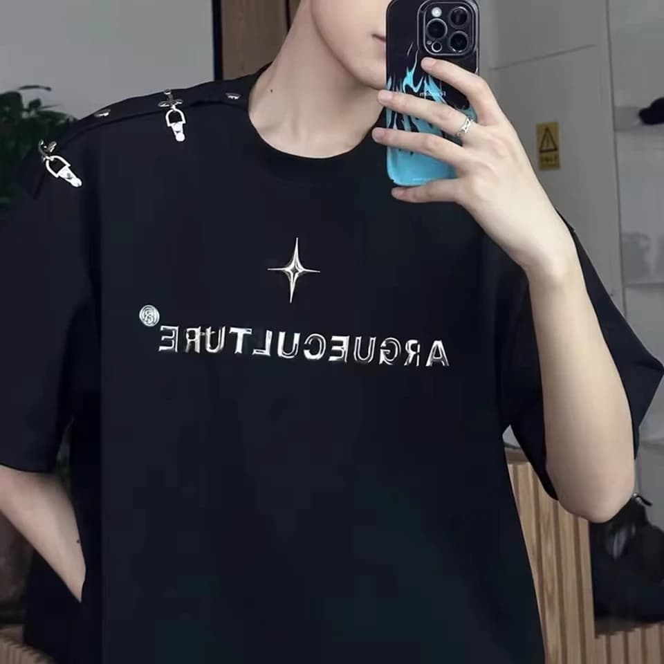 Mens Summer Short Sleeve T-shirt Metal Design Streetwear Korean Trendy Casual Loose Top Tees Personality Letter Pullover