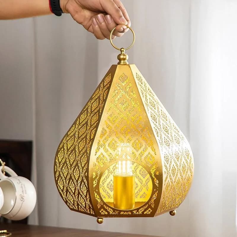 Wrought iron desk lamp, bedroom bedside lamp, creative and simple South East Asia style, modern personality, romantic