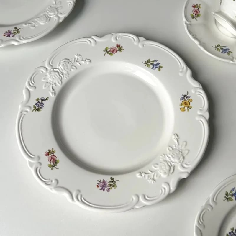 Vintage relief flower ceramic dinner plate creative embossed coffee cup cake plate bowl wedding tableware set