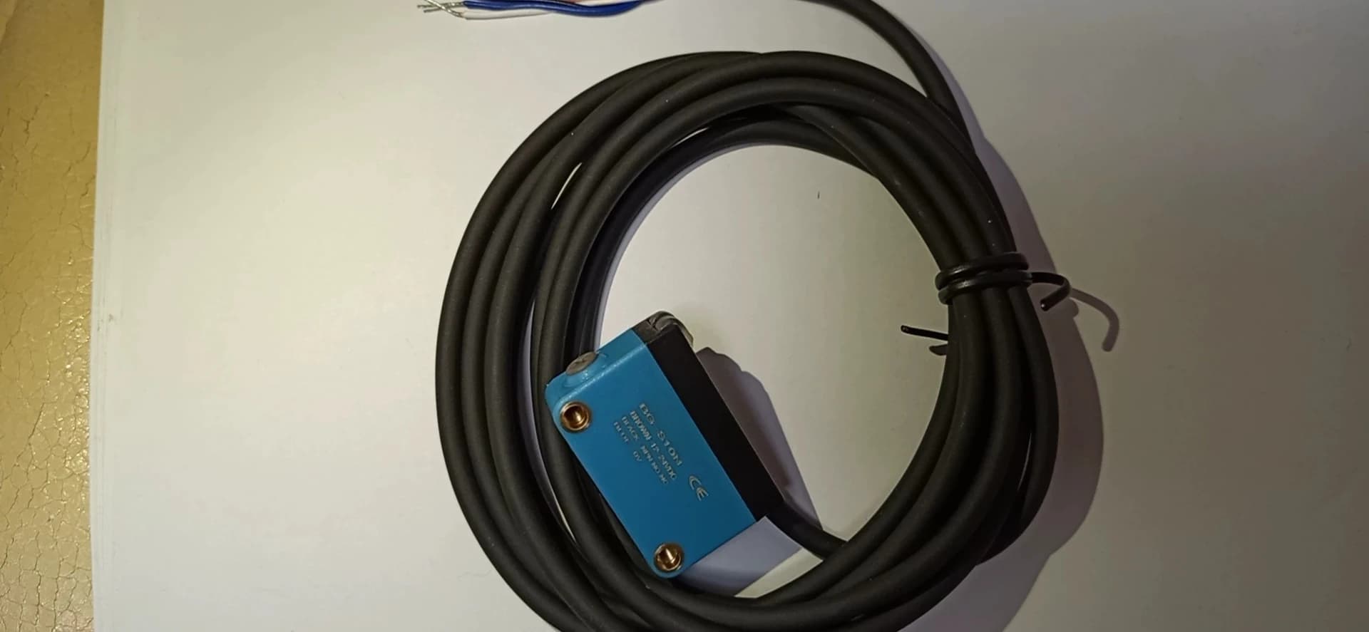 BG-S10N  BG-S05N Background Suppression Photoelectric Sensors