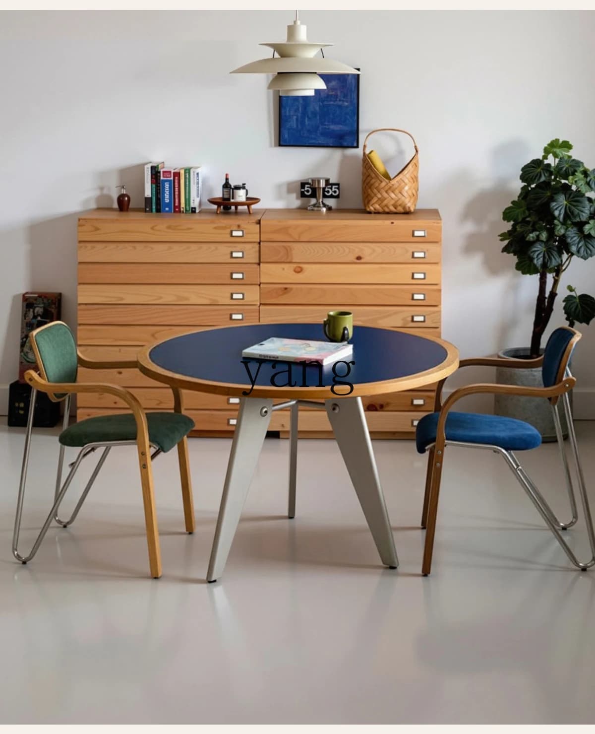 LTT dining table Bauhaus retro round dining table dopamine round table small apartment medieval