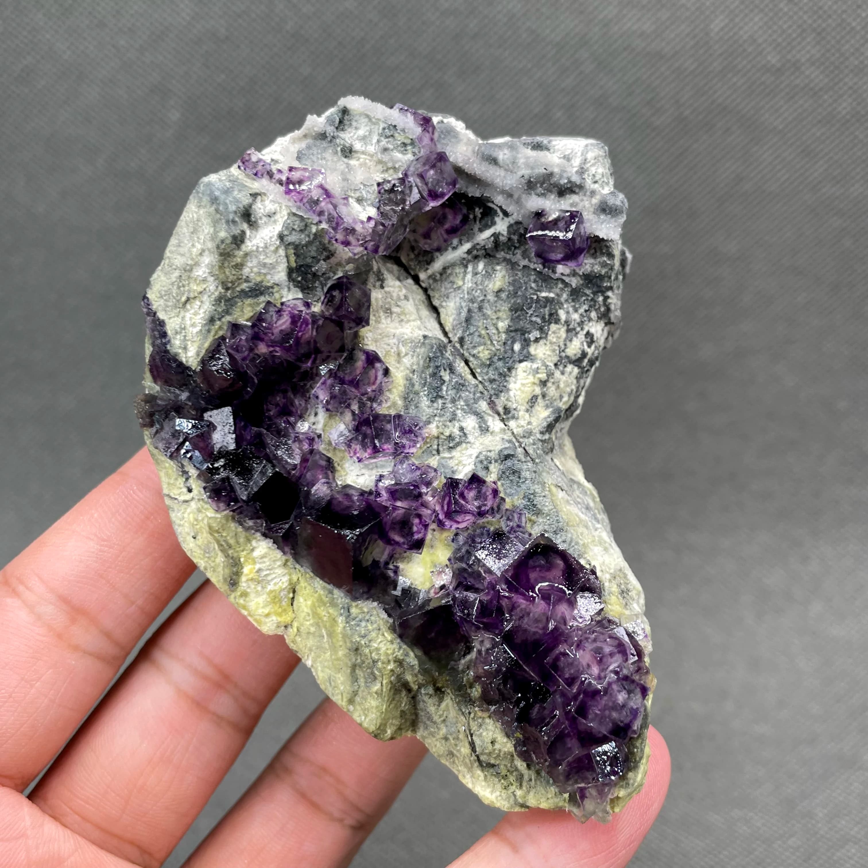Natural ZHEJIANG Cube purple fluorite mineral specimen + healing quartz crystals and stones rock gemstone