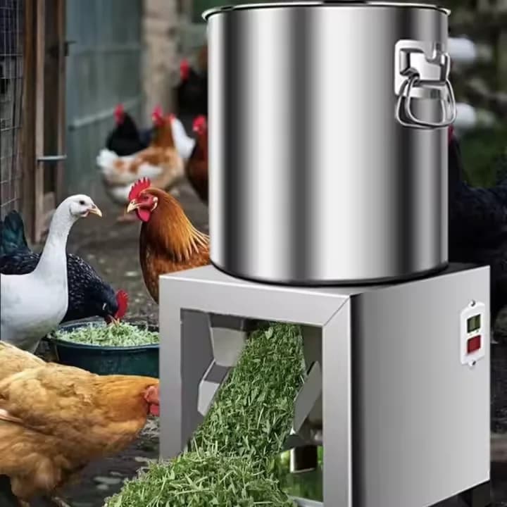 Multifunctional Chicken Poultry Animal Feed Processing Machine Home Farm Grass Vegetable Cassava Radish Chopper 220V Engine Core