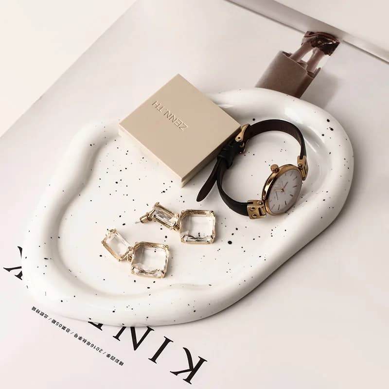 Creative Cloud Shape Jewelry Ceramic Tray Earrings and Watch Dish Desktop Ceramic Plate Ornaments Gifts for Friends