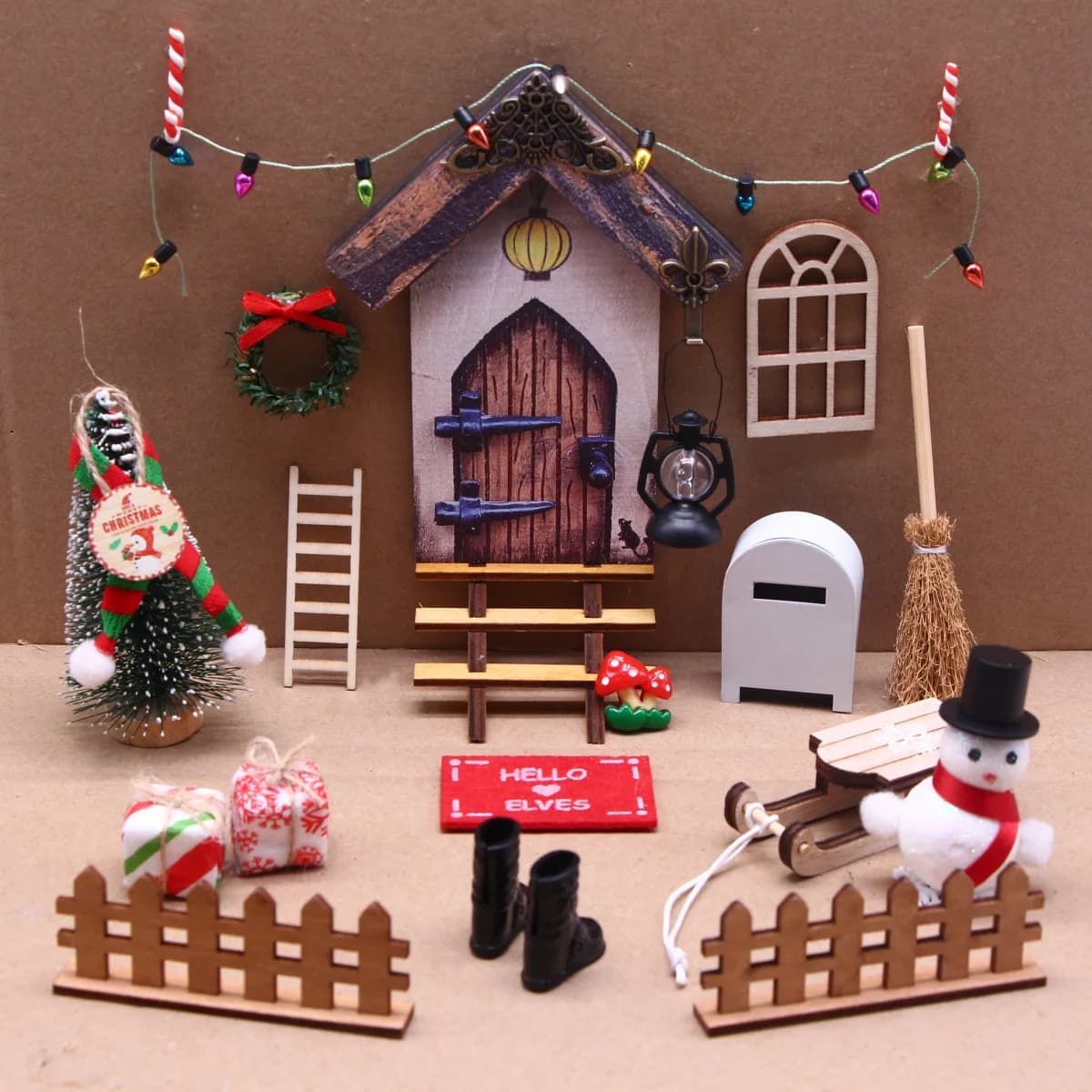 Miniature Vintage Garden Decor Dollhouse Fairy Tale Gate Dwarf Christmas Courtyard Model