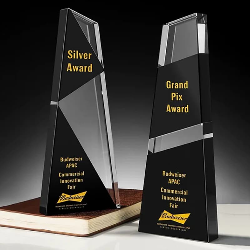Custom Black Clear Crystal Trophy Personalized Logo Text Glass Award Business Ceremony Employee Recognition Competition Prize