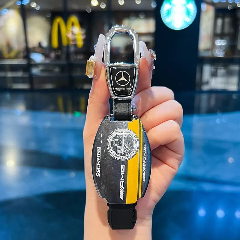 Suitable for Mercedes Benz Gla200 key set C200L buckle B200 car Cla220 male C180L old female GLC260 shell