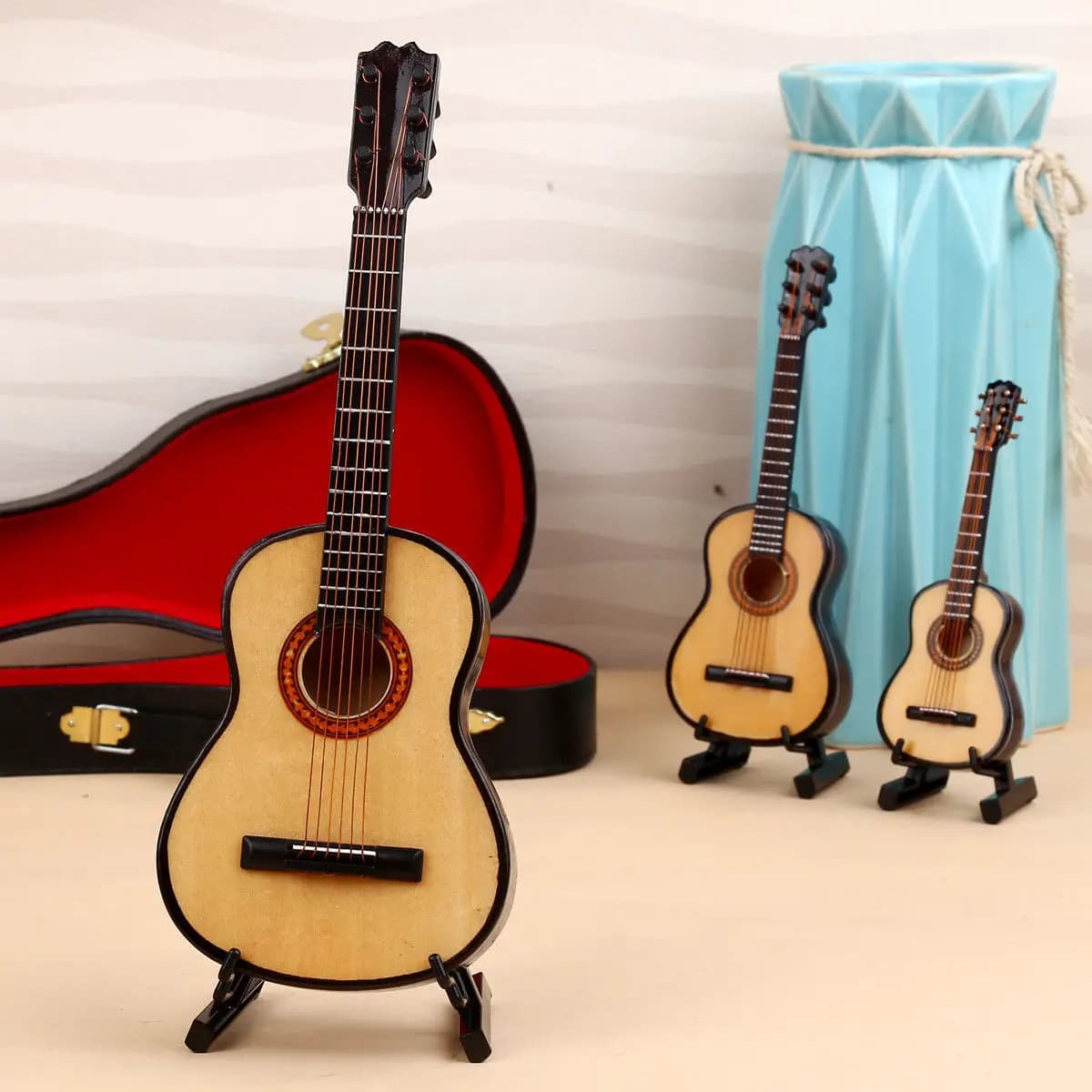 Guitar Model Decor Mini Guitar Display Miniature Wooden Guitar Model Display Mini Ornaments Craft Home Decor Mini Guitar Model