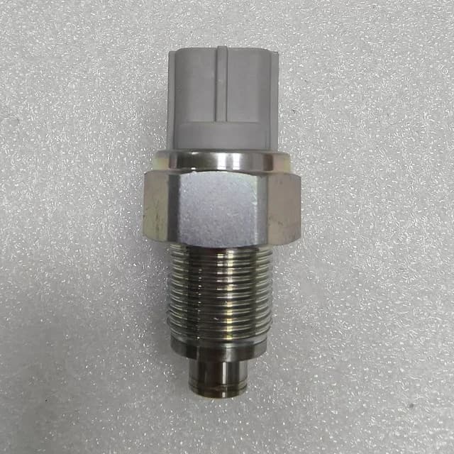ND499000-4441 499000-44441  Common Rail Fuel Pressure Sensor for   PC360-7 PC400-8  Sensor