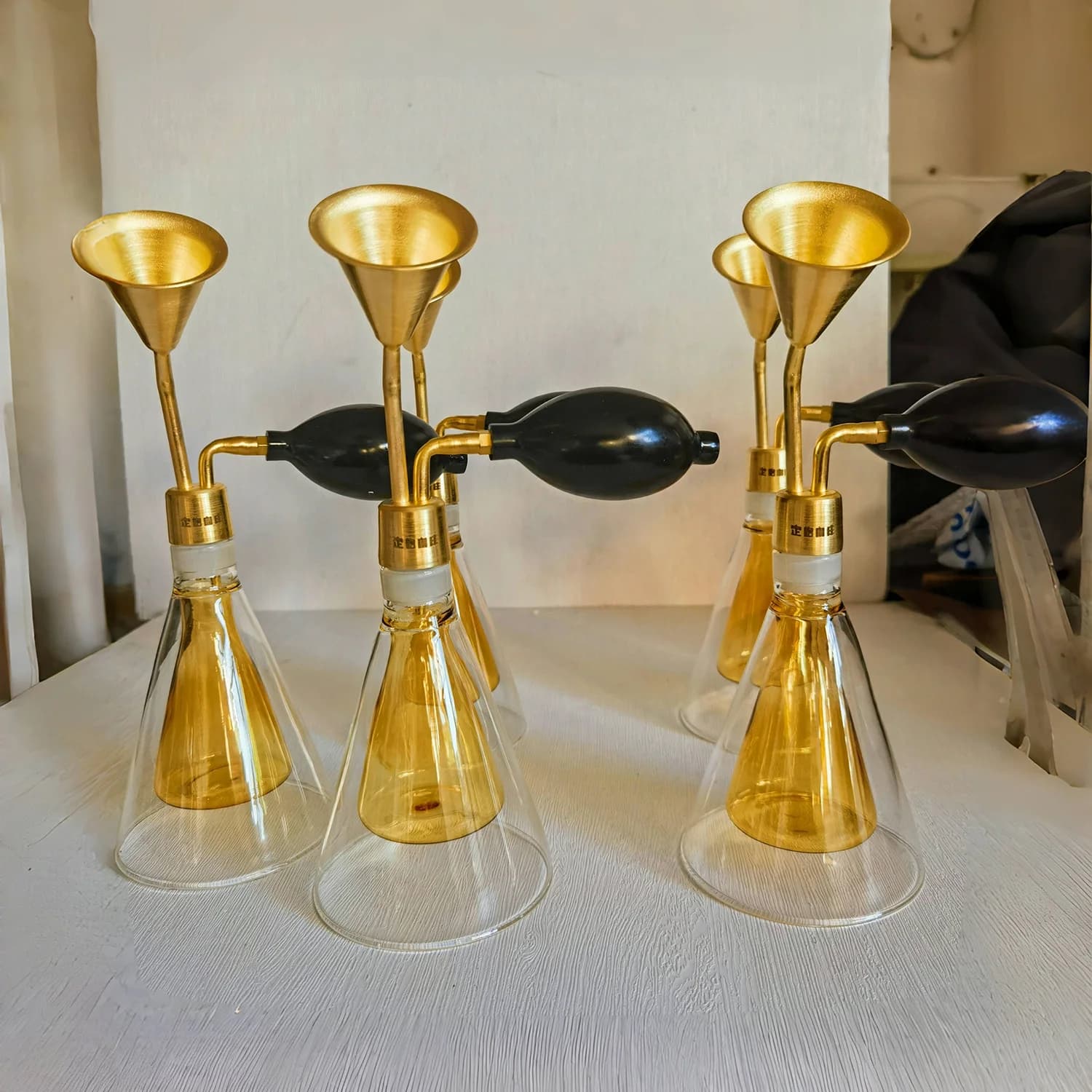 Perfume essential oil fragrance smelling bottle brass exhibition spa display aroma smell device wine smelling bottle