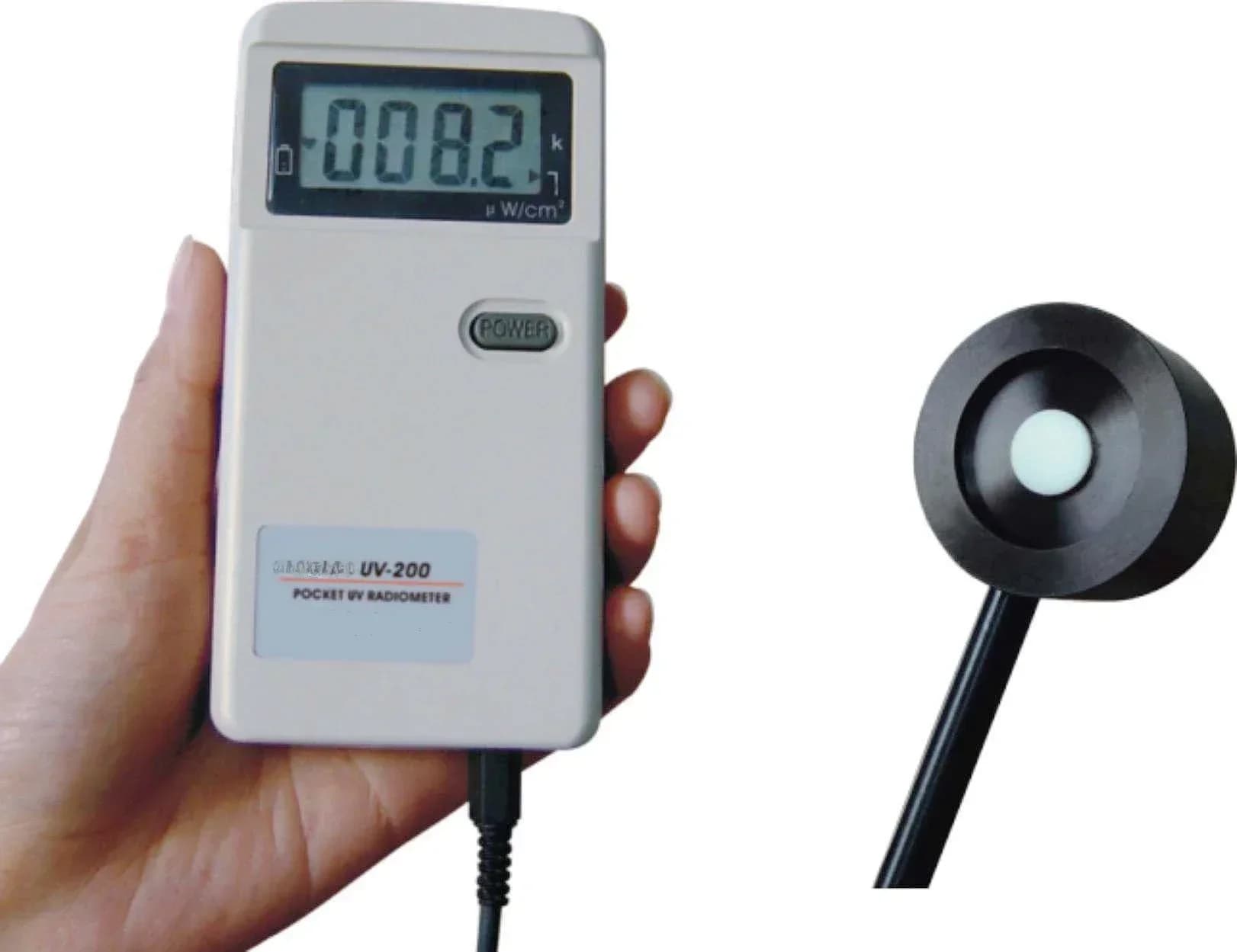 UV-200 UV Light Meter   Measuring Range   UV-340：（315~370）nm；P=340nm，（0.1~199.9*103）μW/cm2 Response Time 1 Second factory outlet