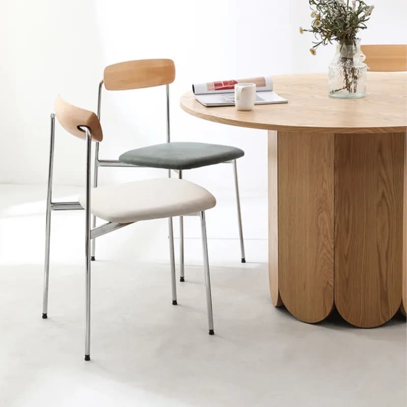 MOMO Nordic Designer Light Luxury Modern Simple Creative Solid Wood Dining Chair Internet Celebrity Milk Tea Shop Cafe