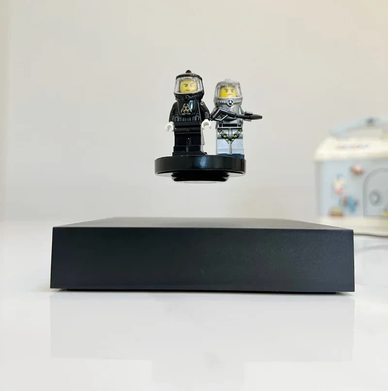Magnetic levitation advertising display stand, magnetic levitation creative ornament, can hold 300g exhibit ornaments
