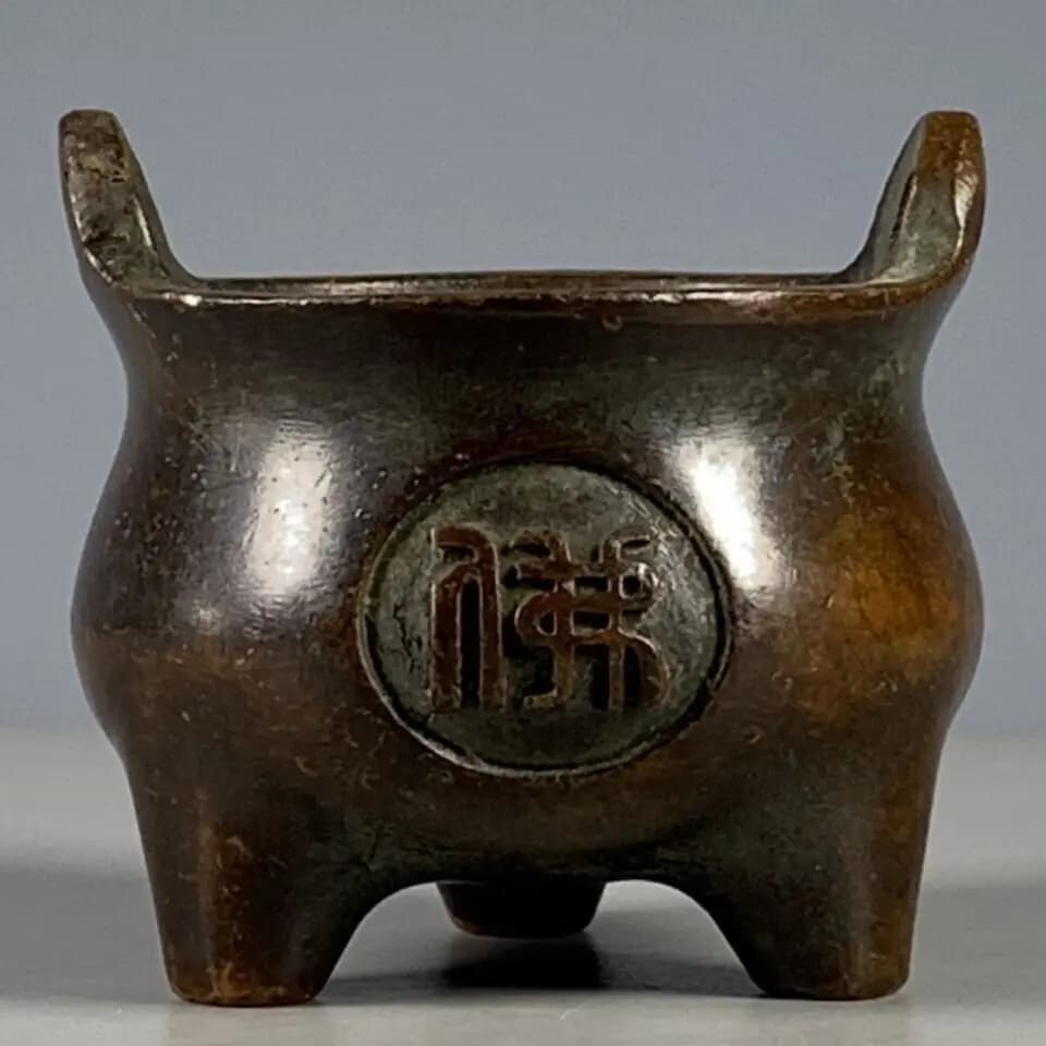 Chinese bronze statue buddha incense burner collectable ornament netsuke
