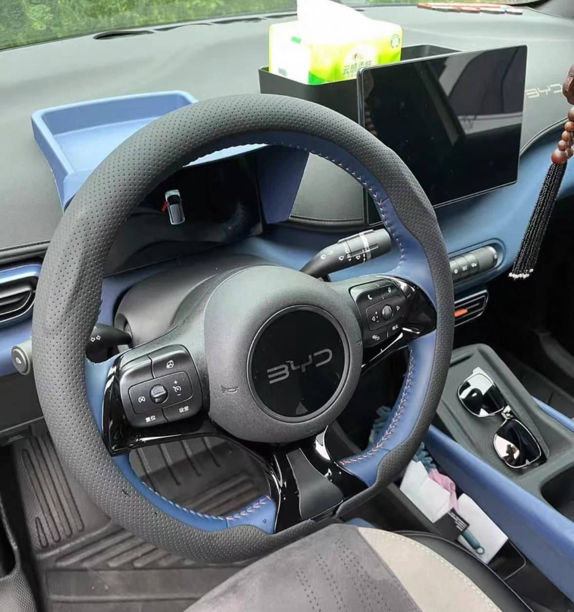 Car Leather Steering Wheel Cover For BYD Sealion 7 2025 Breathable Anti-Slip Auto Steering Wheel BYD Sealion 7 Accessories 2025