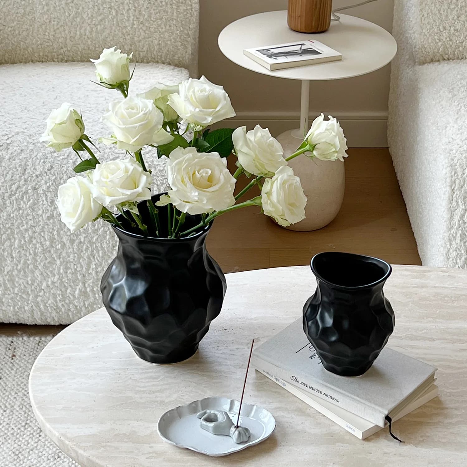 Nordic Style Ceramic Vase Light Luxury Flower Arrangement Ornament Minimalist Home Living Room Entryway Desktop Decor Vase