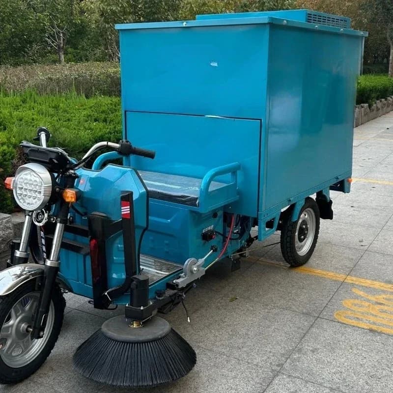 Small Ride-on Suction Sweeper Efficient Cleaning Artifact Leaf Suction Sweeping Truck