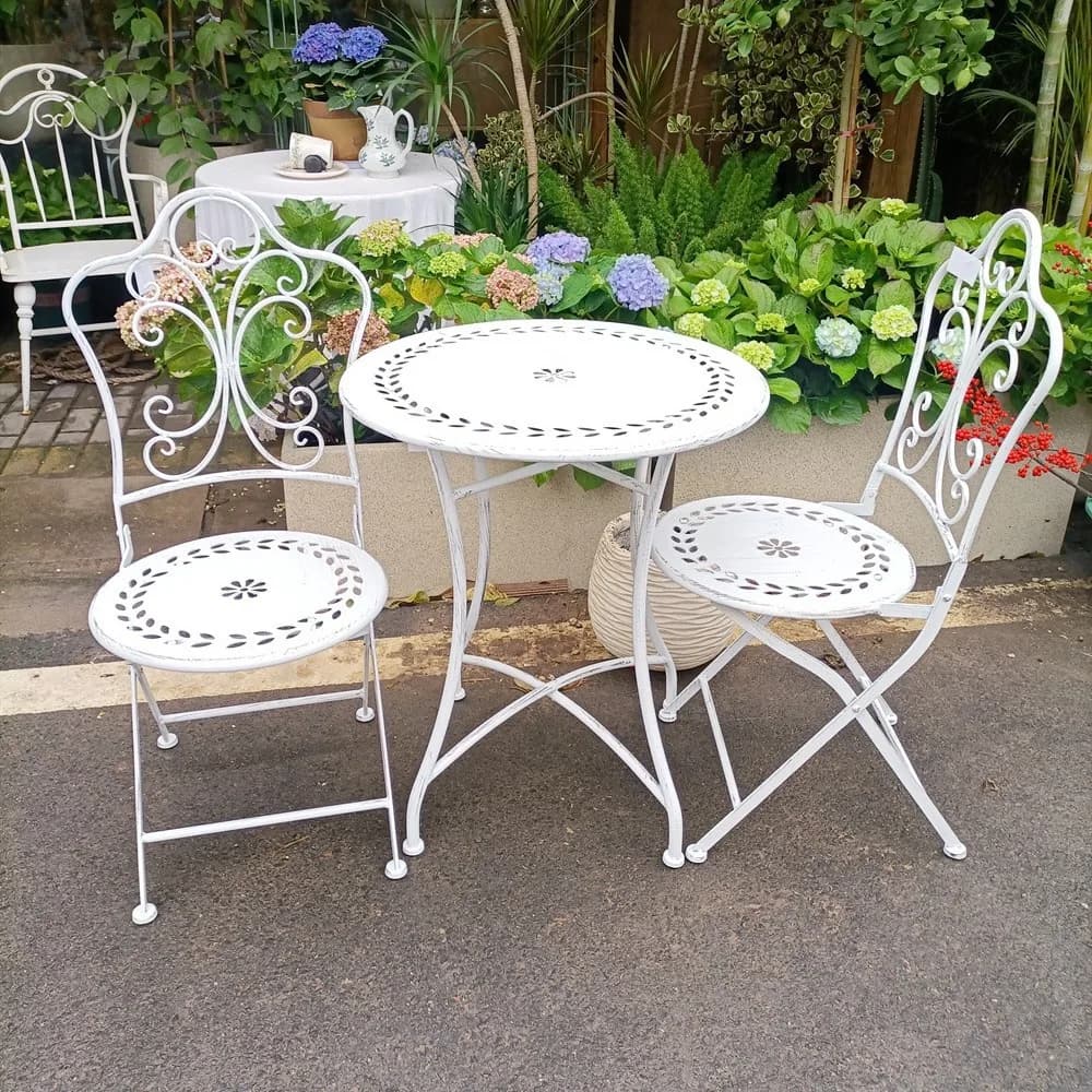 #French Style Iron Hollow Pattern Outdoor Table And Chair Set For Balcony Courtyard Villa Leisure