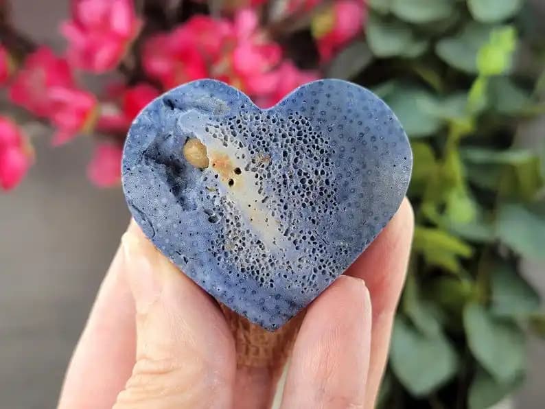 1PC Unique Blue Coral Heart - Crystal Carving - Healing Crystal,gift for friend，suitable for home decor