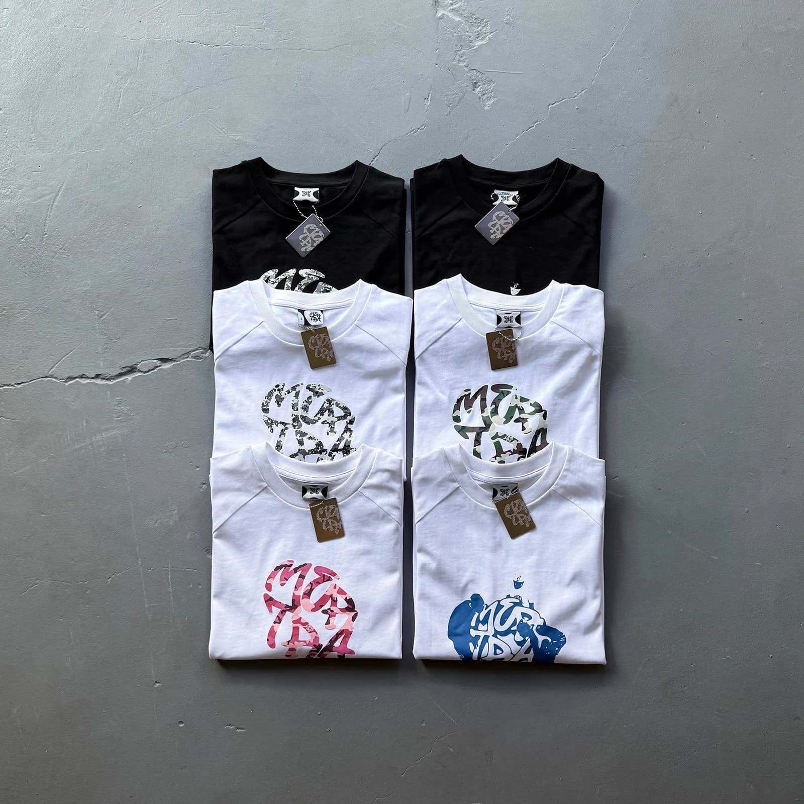 High-quality niche fashion brand Mertra short-sleeve T-shirt for men and women, featuring Sanskrit lettering print
