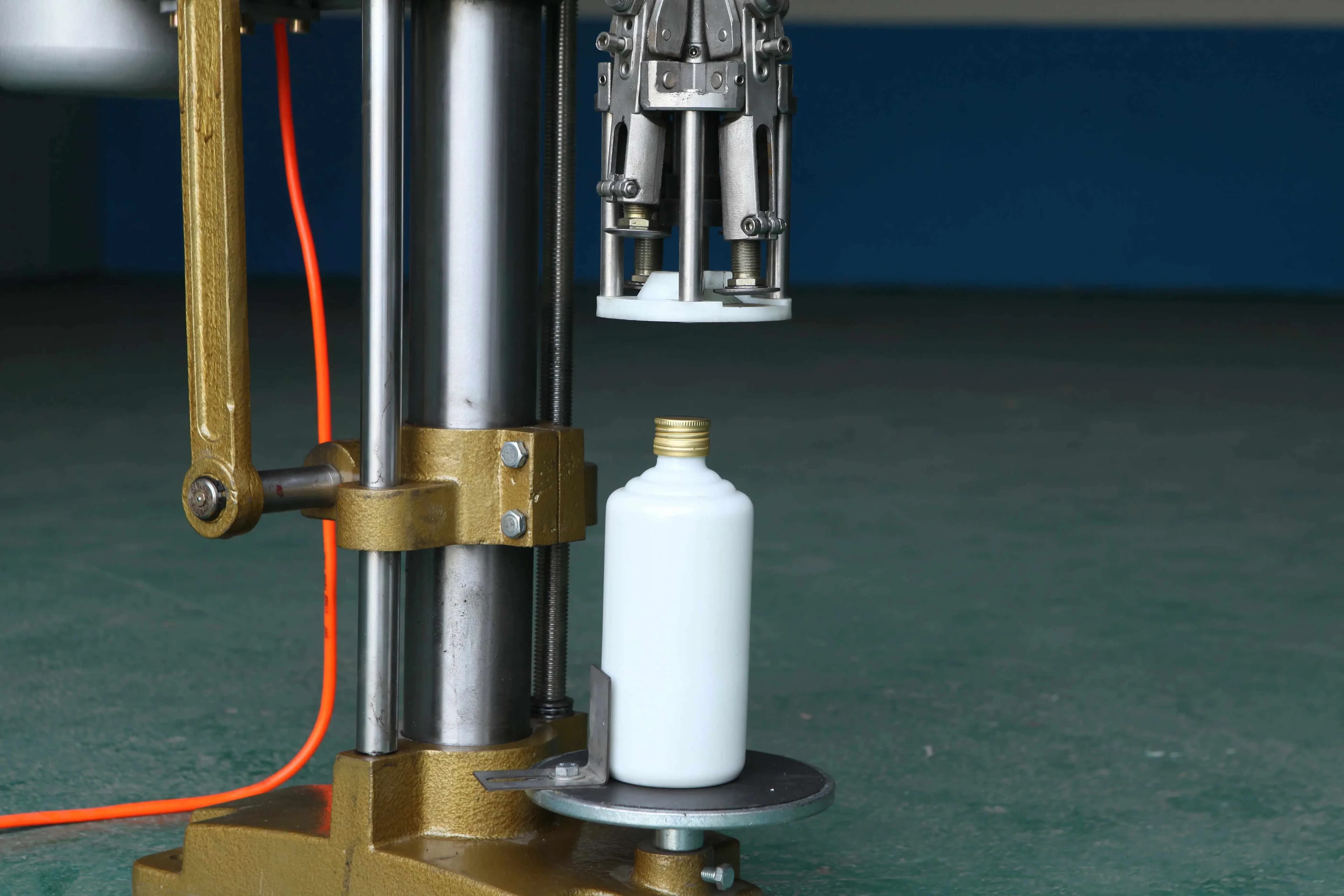 【HOT】Electric Plastic Glass Bottle Cans Jar Screwing Capping Sealing Packing Machine Wine Capping Machine Olive Oil Bottle Alumi