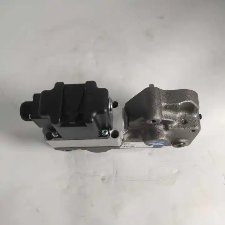 KVEBB1002 KVME11201 MCV104A5922 KVEBB1804 MCV105C3022 MCV115A0509 MCV115EH0709 MCV115EH1009 Hydraulic Control Valve