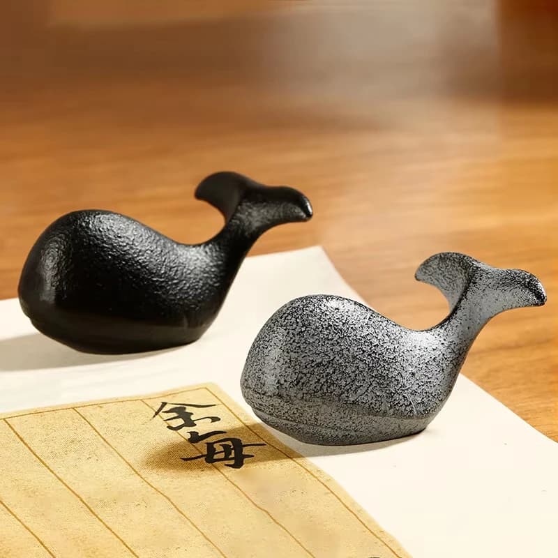 Japanese and Korean style cast iron whale paperweight calligraphy paperweight rice paper paperweight, study decoration ornaments