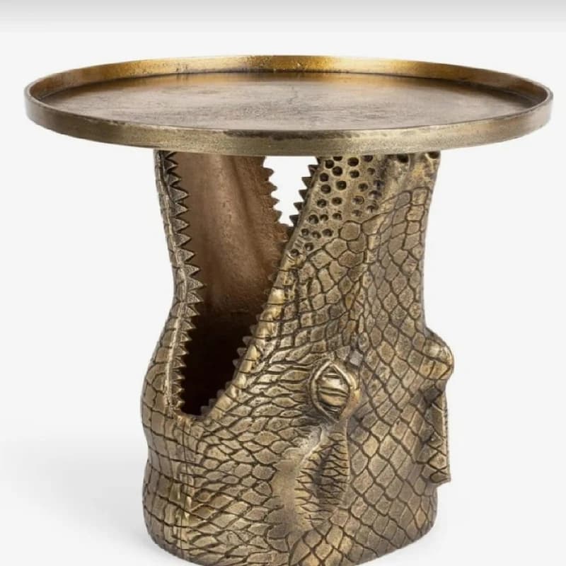 Exquisite retro brass alligator head side table furniture enhances the sense of luxury in the room