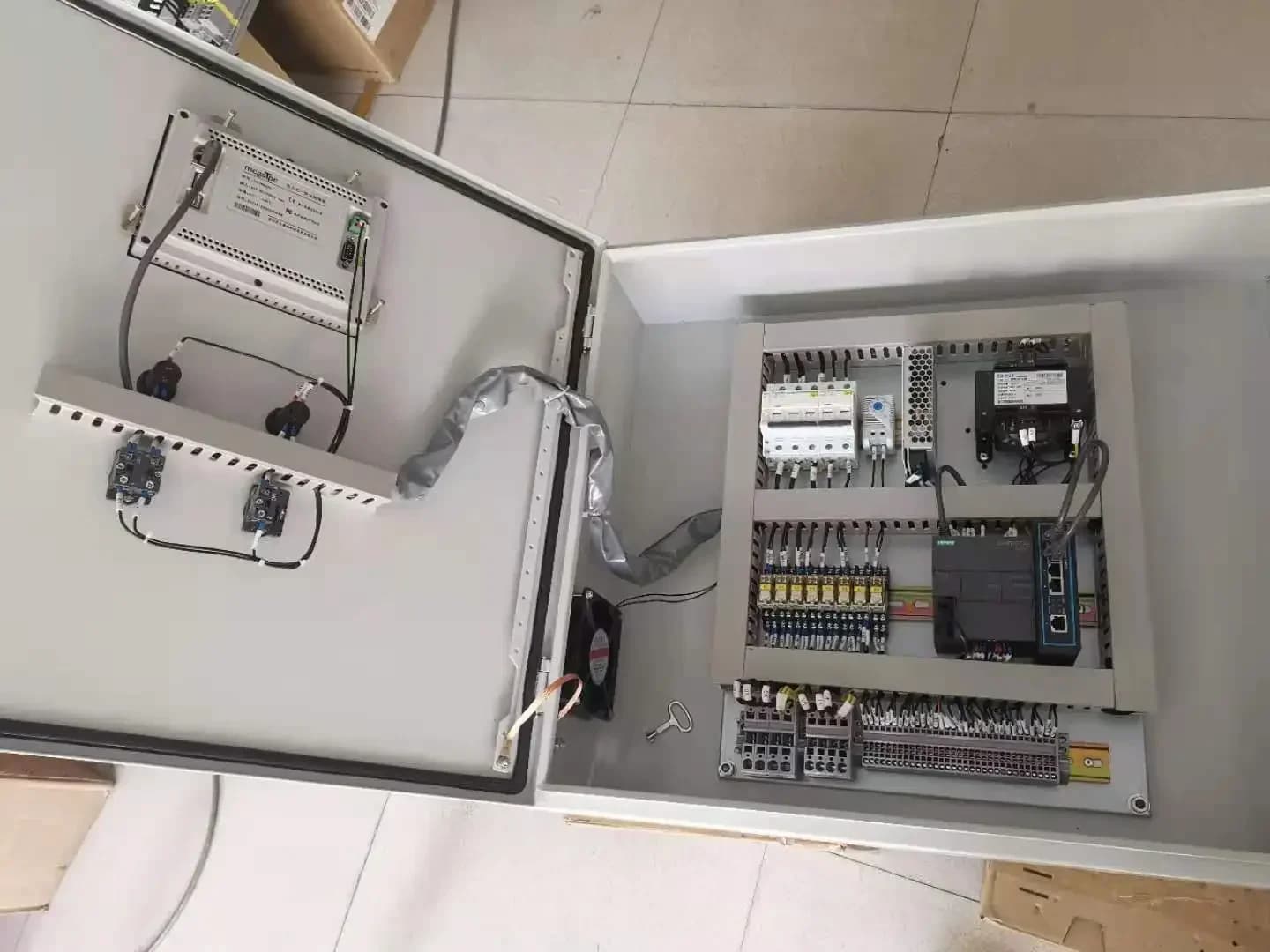Factory Supply Customized Waterproof Main Distribution Board Electrical Breaker Control Panel Box