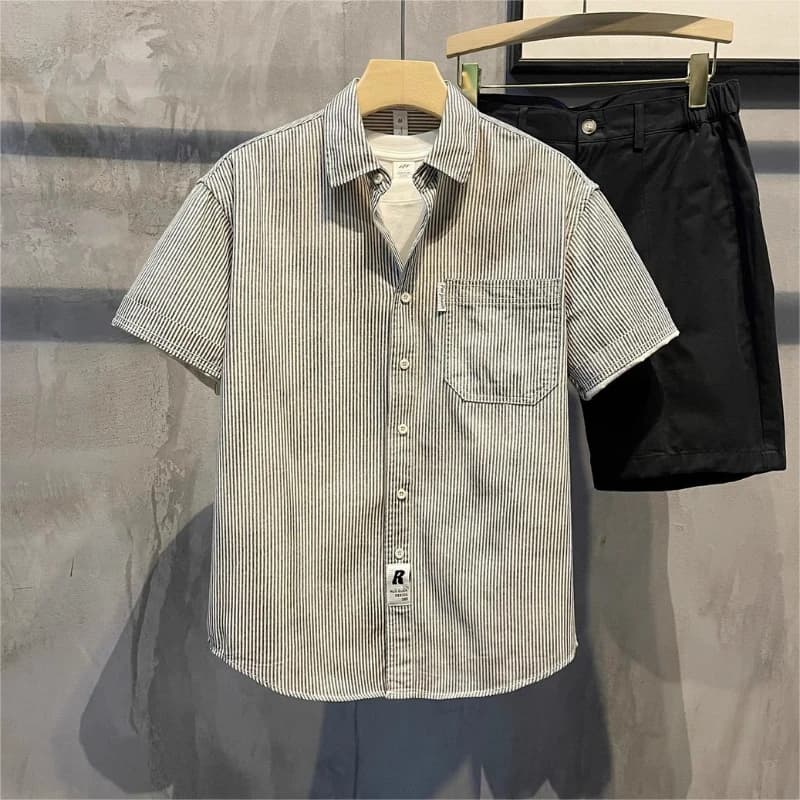 2025 Summer Breathable and Versatile Casual Short-sleeved Shirt Fashionable Contrasting Striped Lapel Layered Outerwear Men
