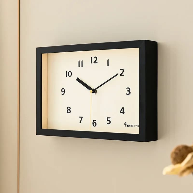 Japanese style modern living room decorations wooden wall clock retro mute rectangular wall-mounted clock home decoration