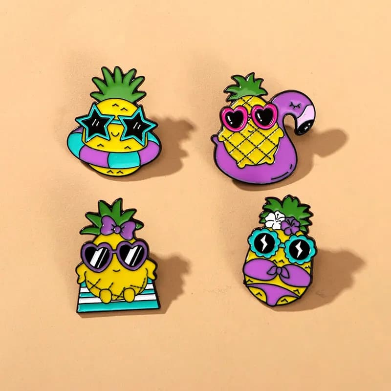 Cartoon Funny Fruit Pineapple Man Brooch Beach Style Alloy Pin Badge for DIY Clothes Bags Hat Scarf T-shirt Jeans Decoration